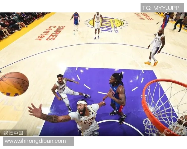 湖人对决活塞精彩回顾：2020年1月6日的激烈较量与精彩瞬间